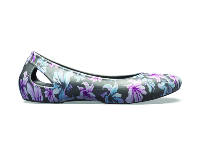 Crocs laura deals graphic flats